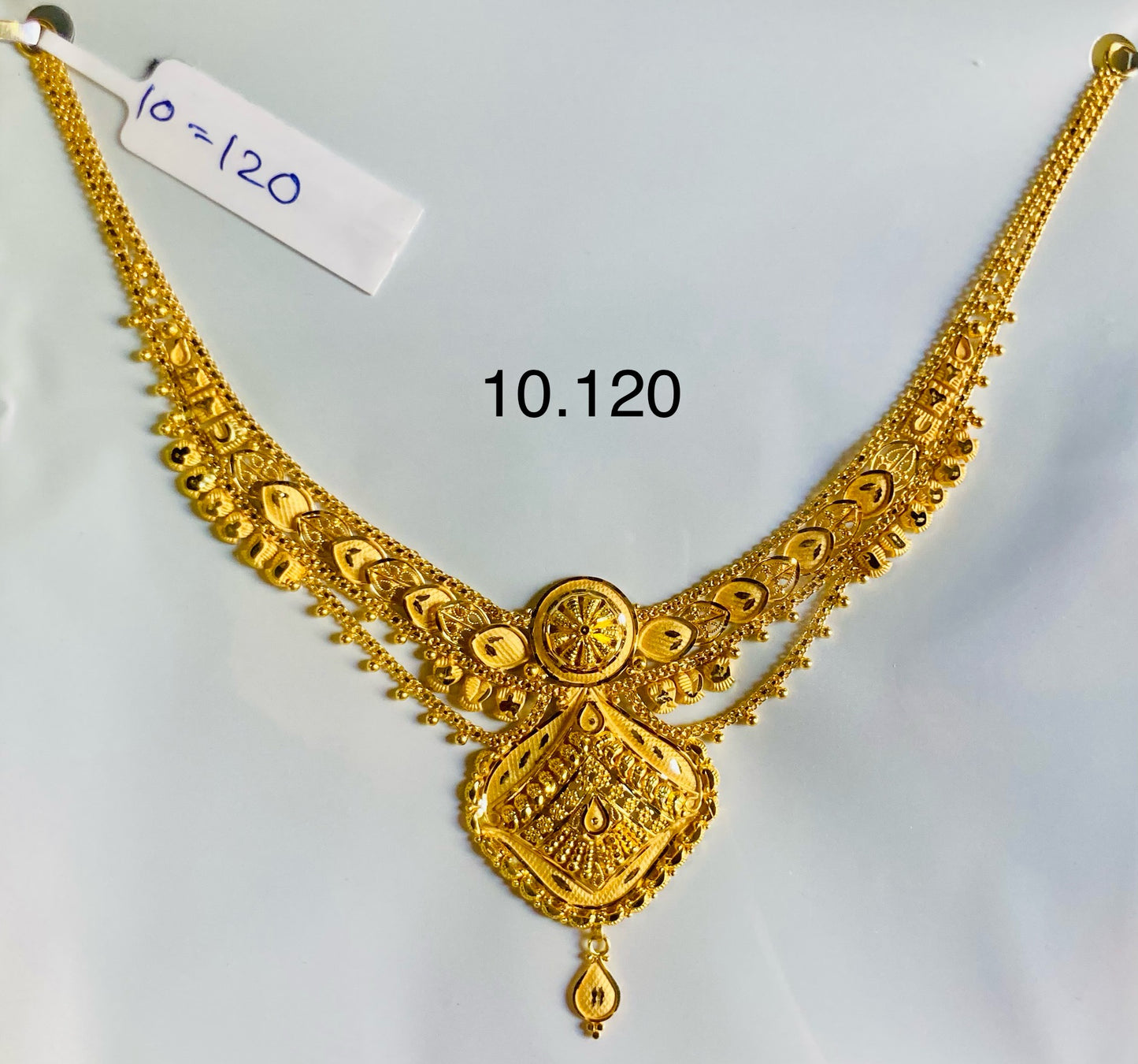 Short regular necklace 149