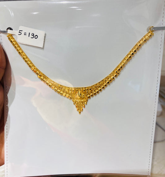 Short regular necklace 130