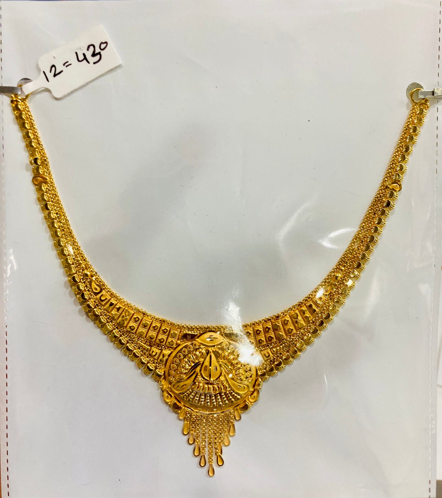 Short regular necklace 086
