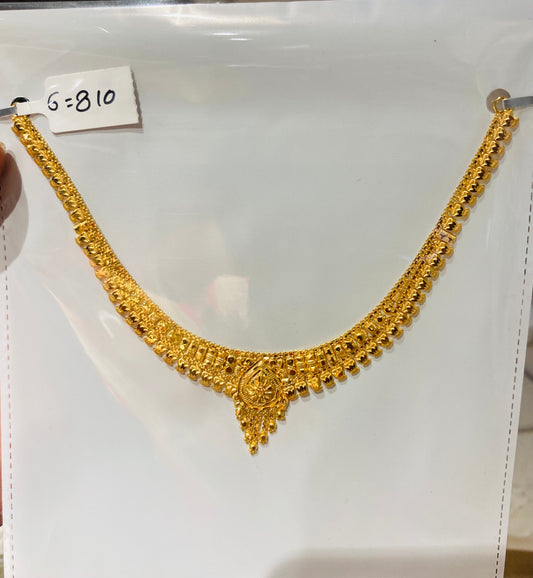 Short regular necklace 127