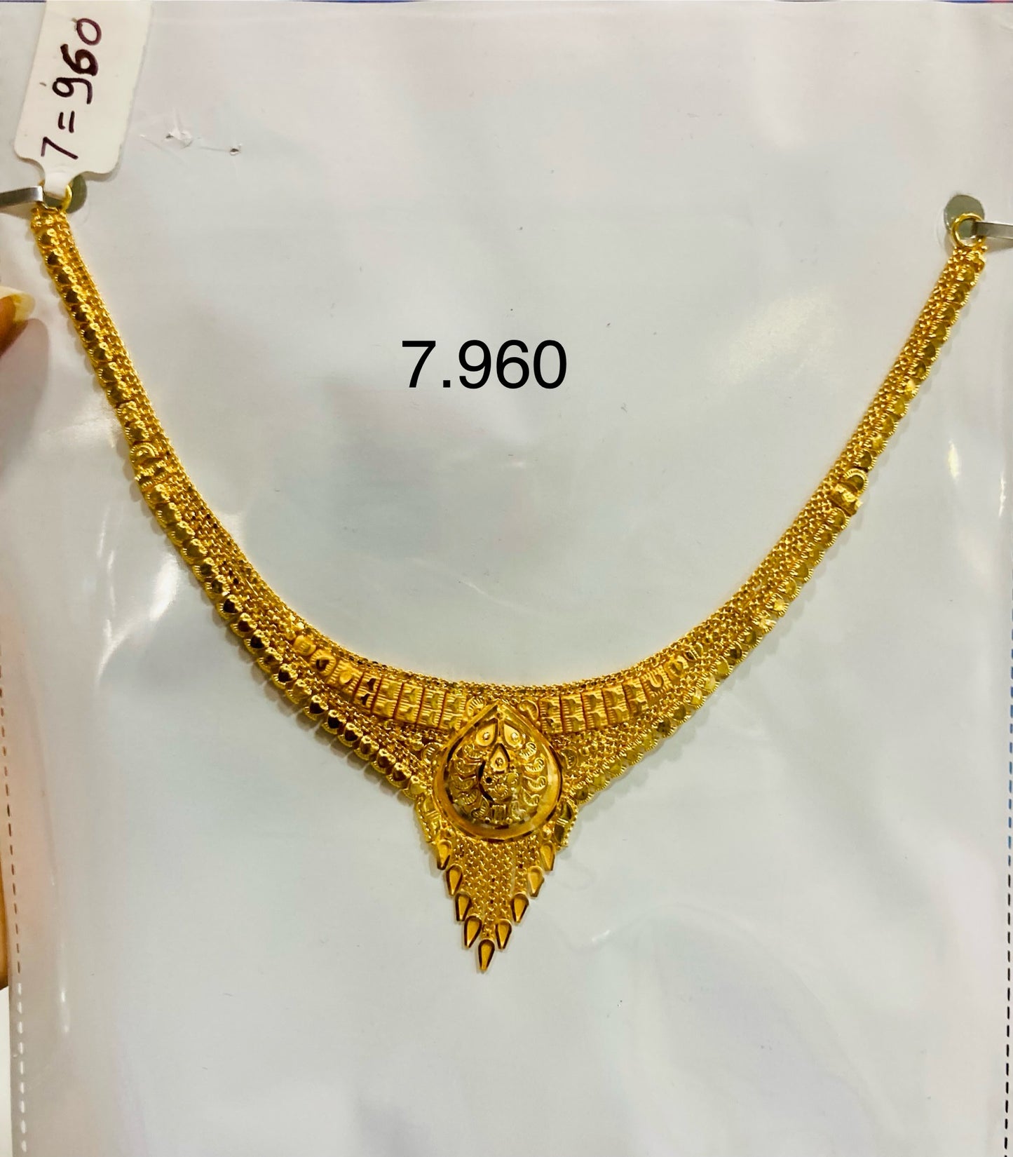 Short regular necklace 097
