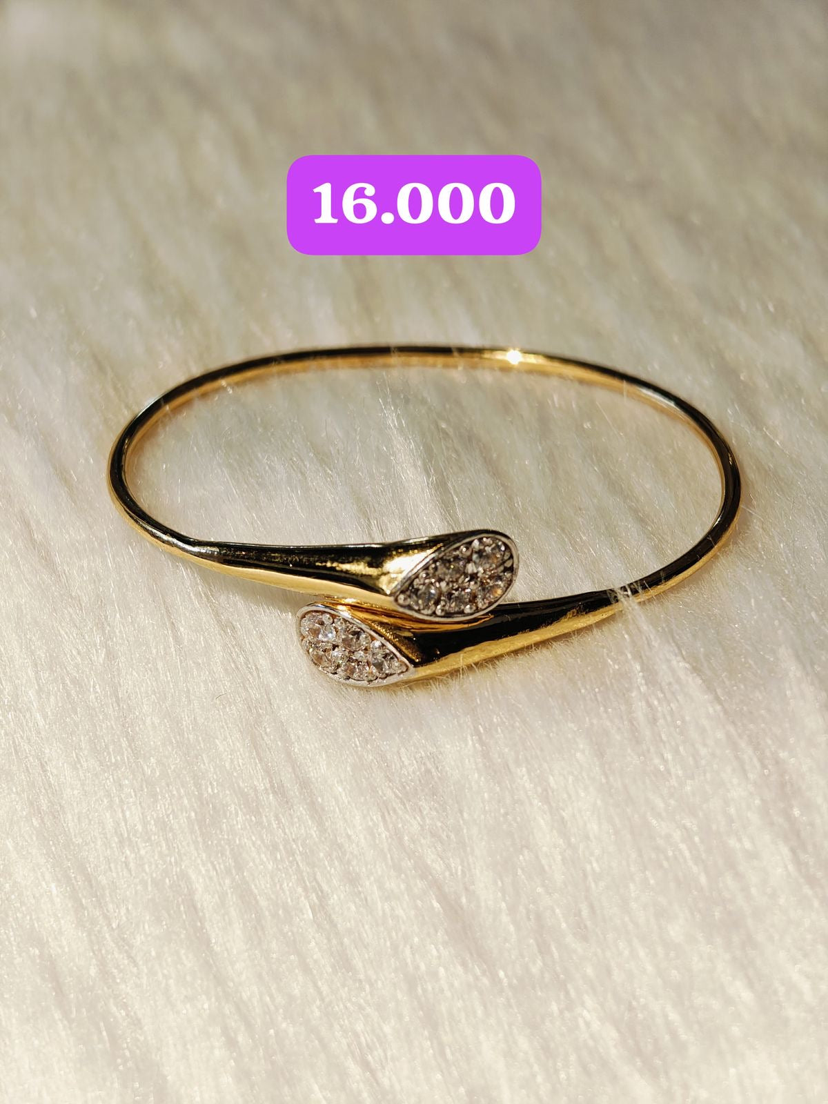 Ladies kada