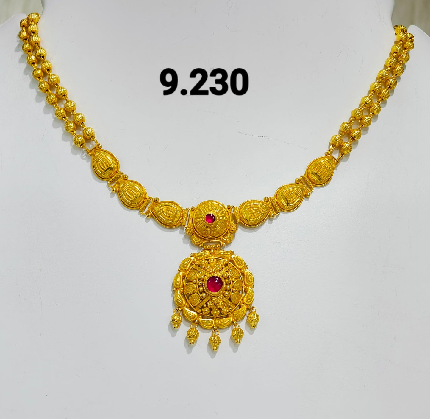 Temple short necklace 093