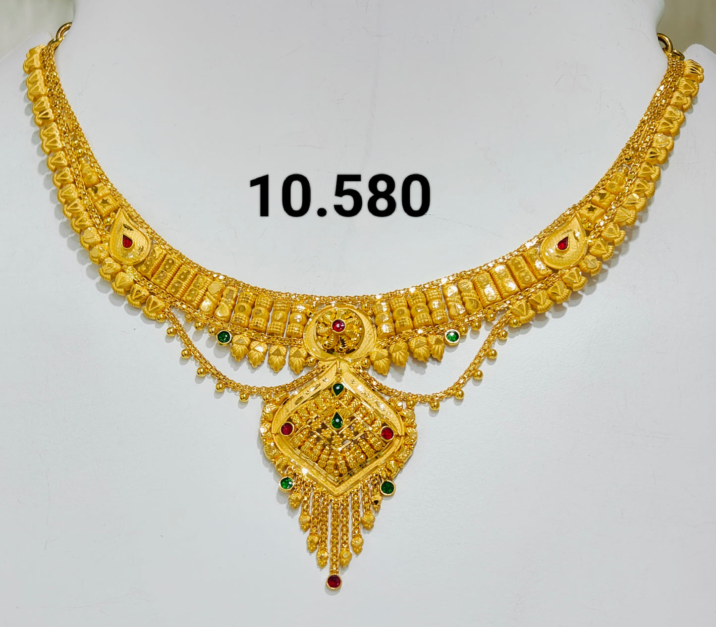 Short regular necklace 303