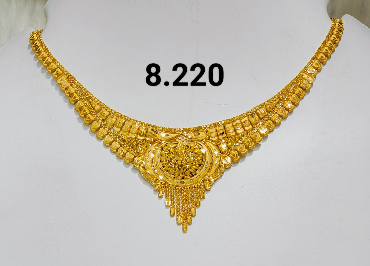 Short regular necklace 306