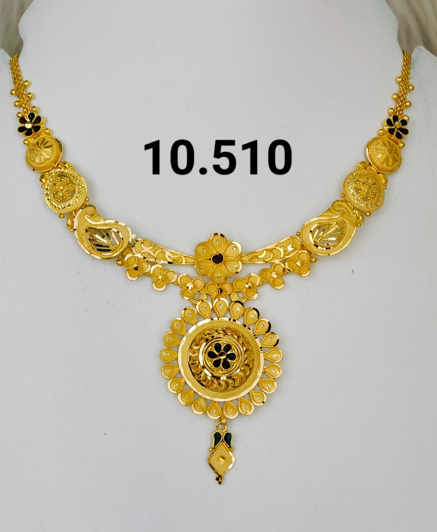 Short regular necklace 267