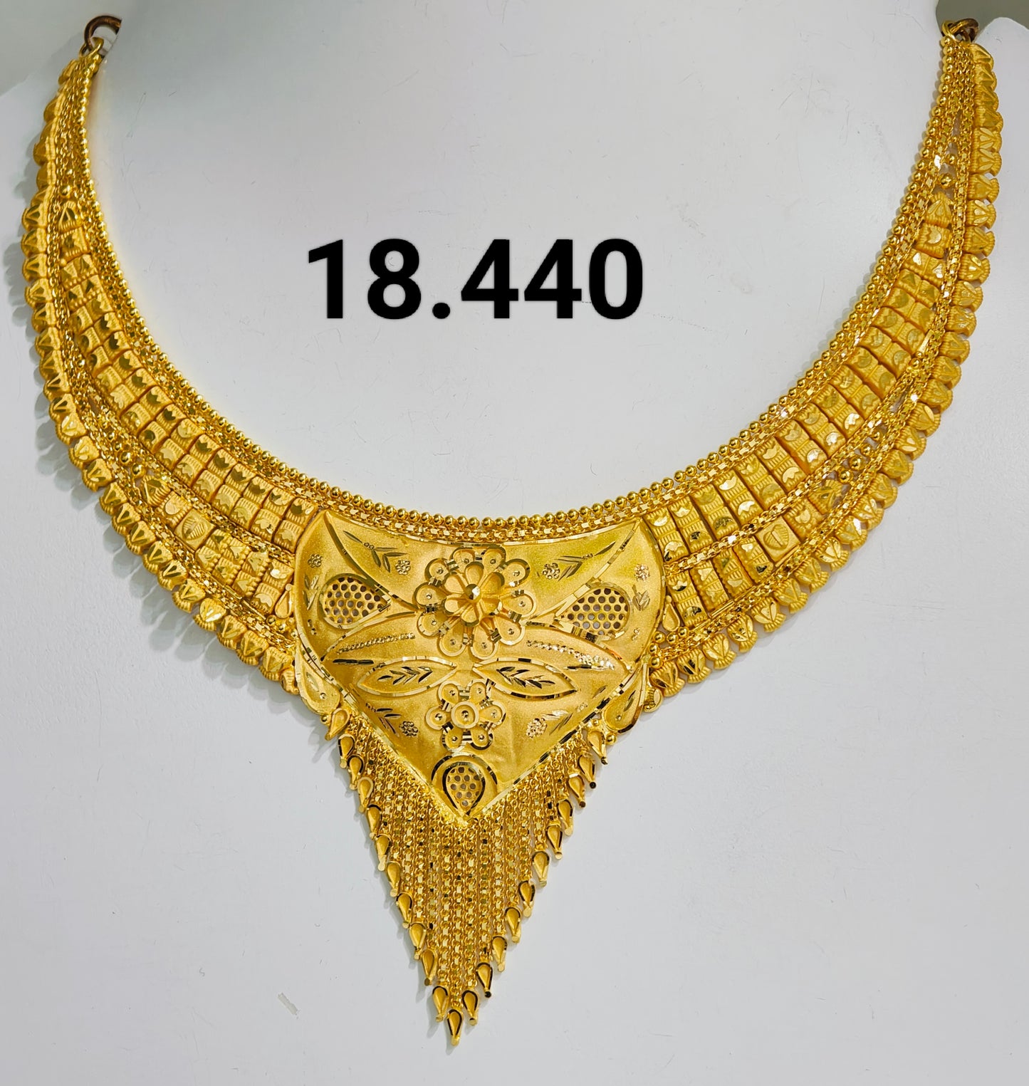 Short regular necklace 298