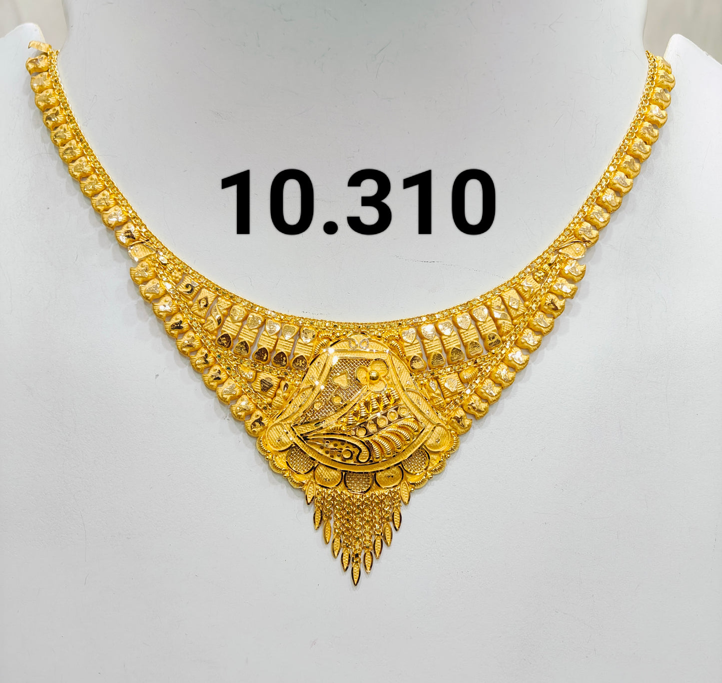 Short regular necklace 271