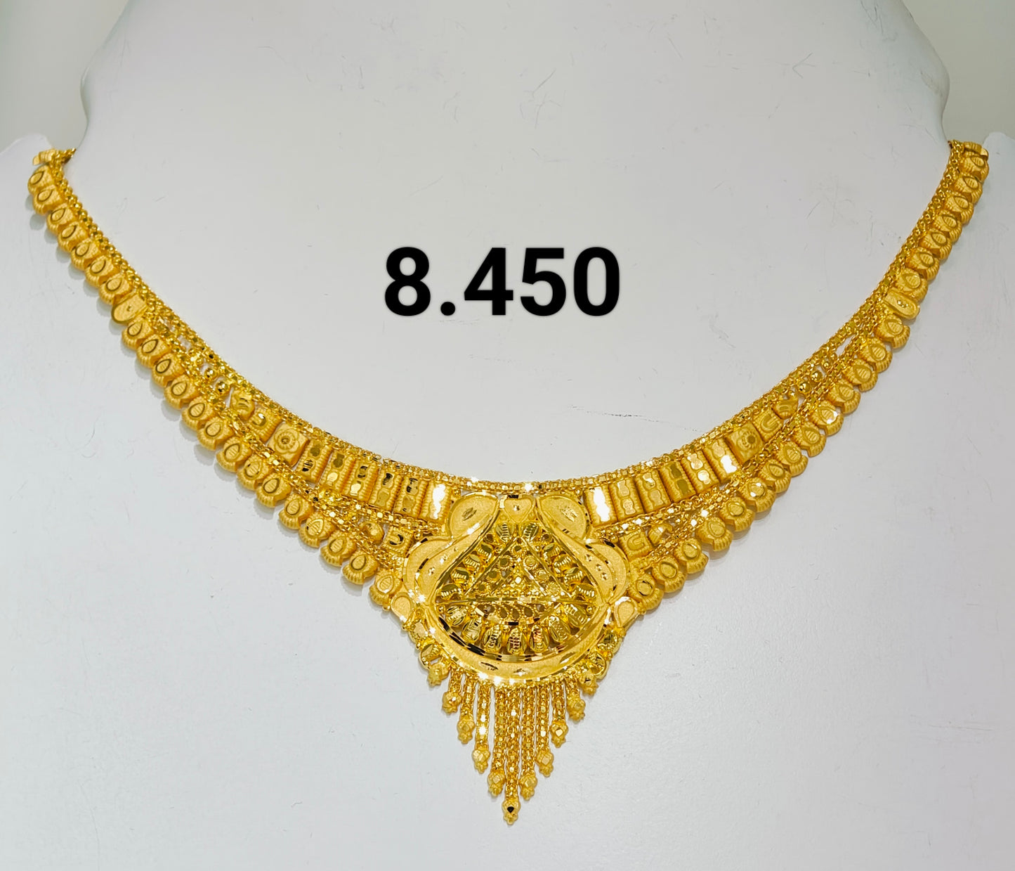 Short regular necklace 295