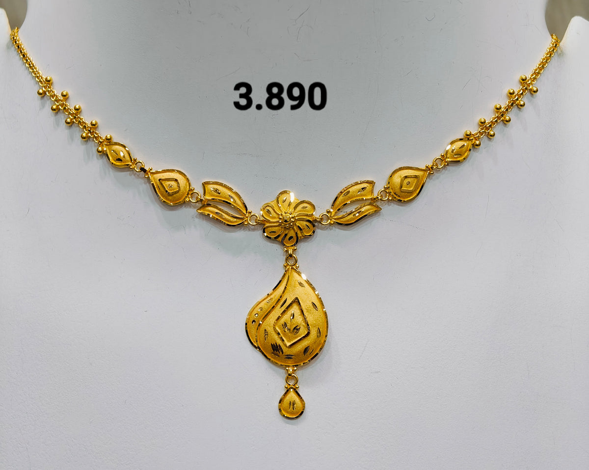 Short regular necklace 362