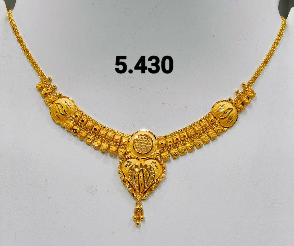 Short regular necklace 343