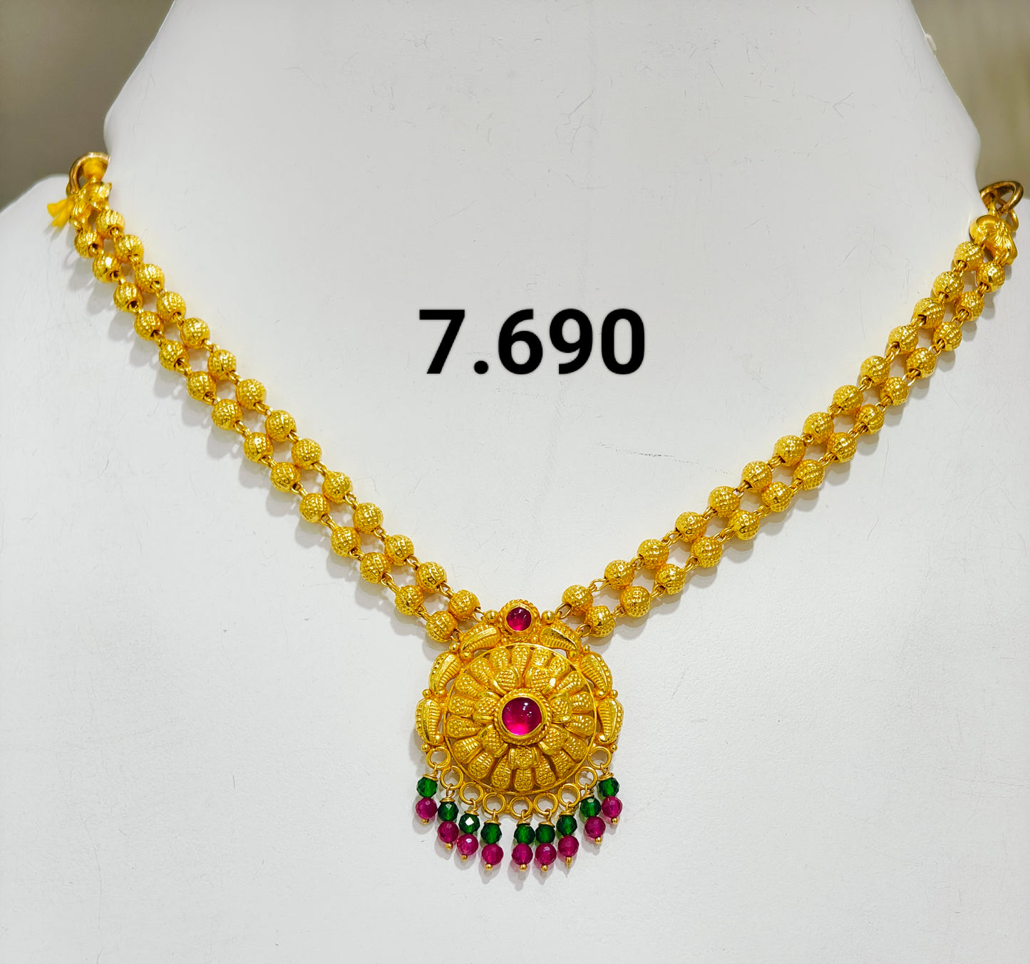 Temple short necklace 076