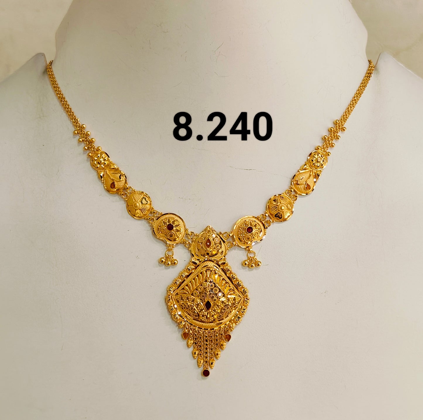 Short regular necklace 189
