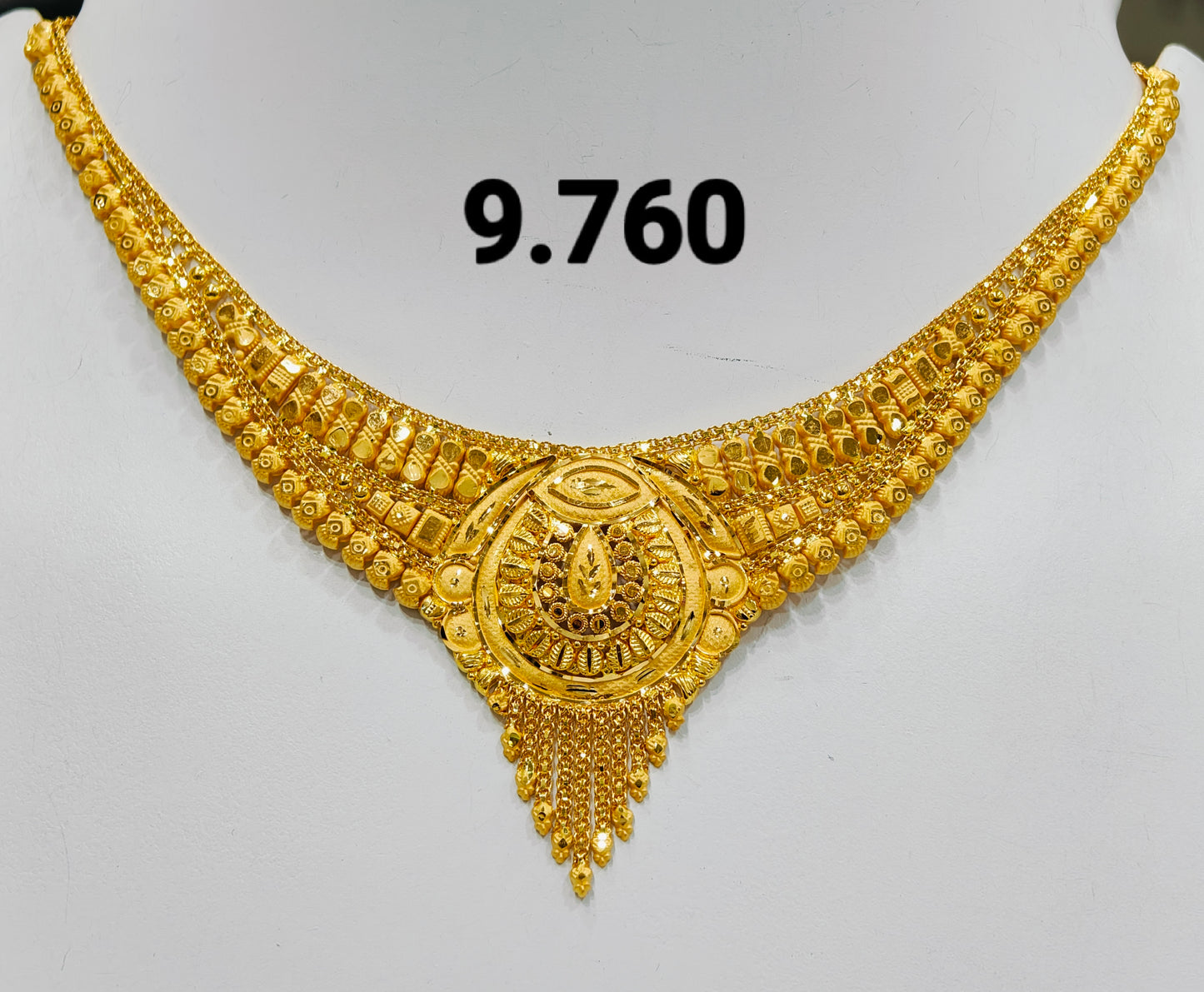 Short regular necklace 326