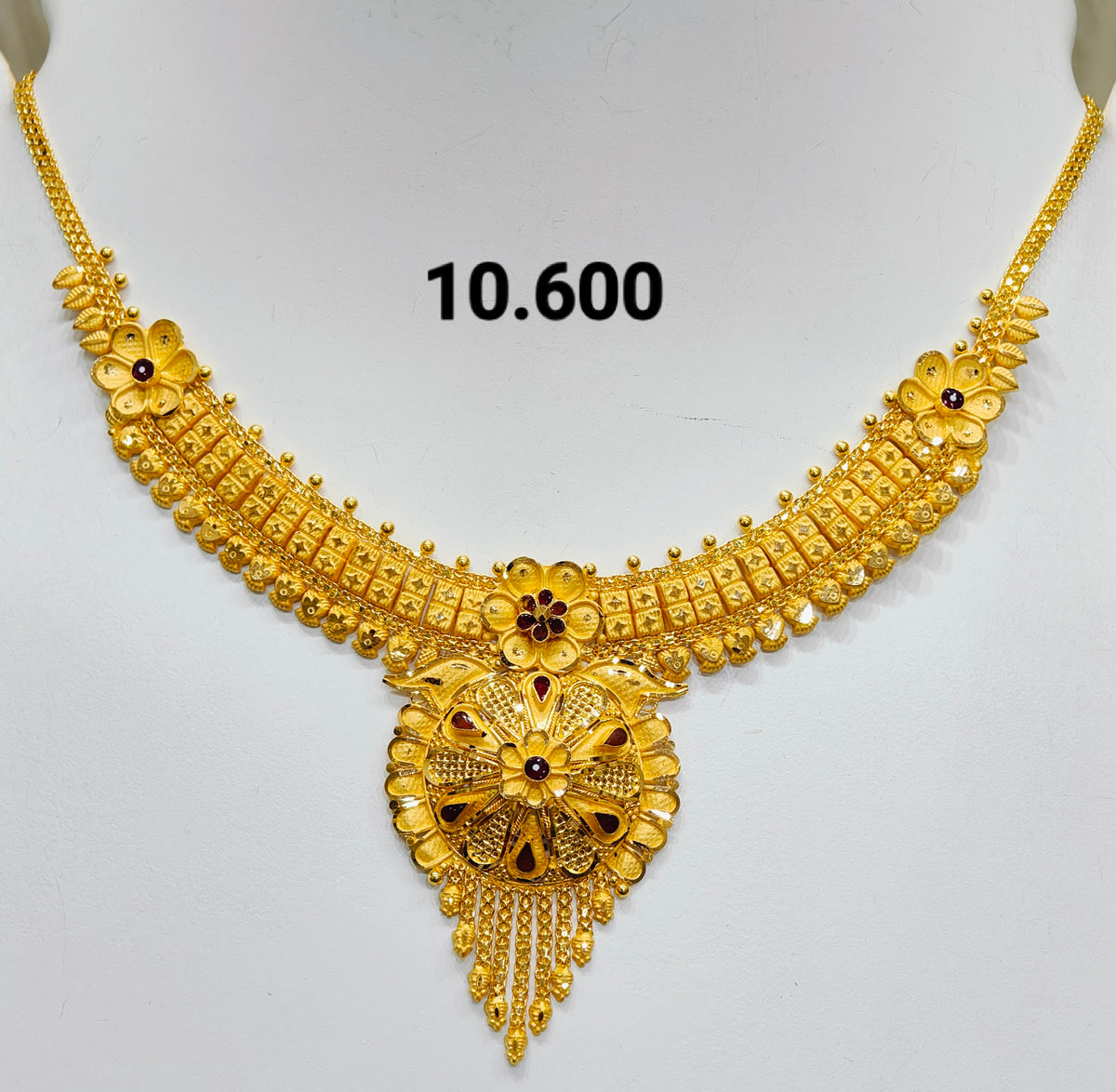 Short regular necklace 366