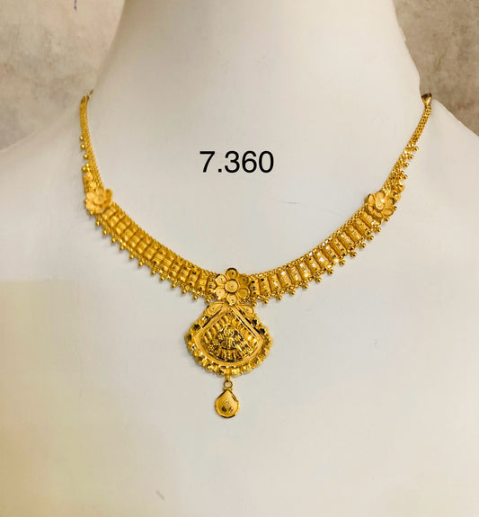 Short regular necklace 176