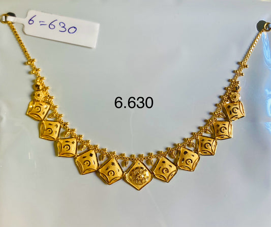 Short regular necklace 146