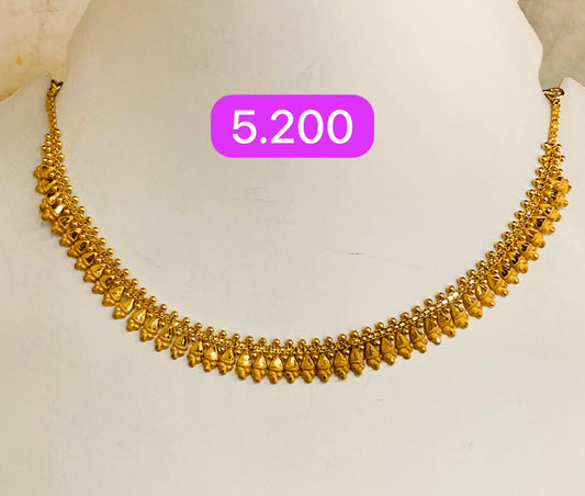 Short regular necklace 163