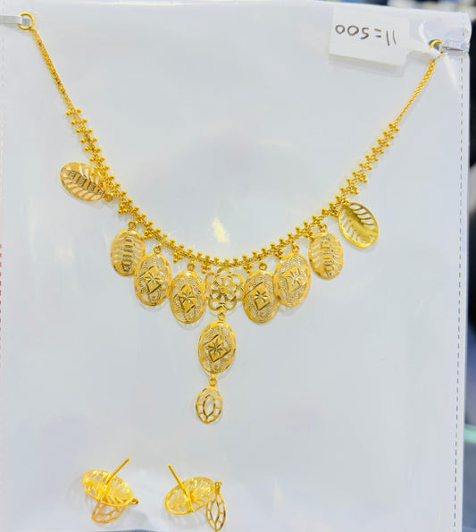 Short Turkish Necklace (with tops) 002