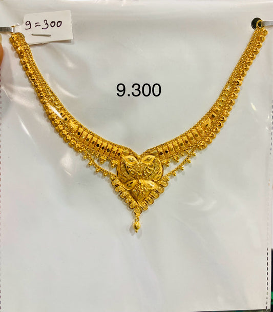 Short regular necklace 095