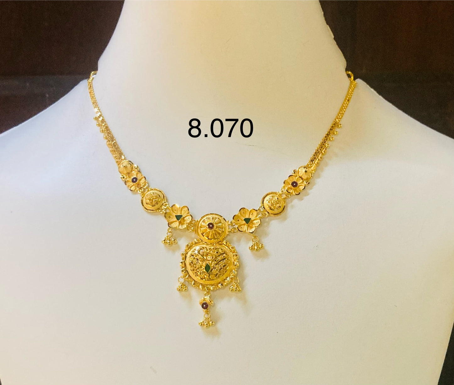 Short regular necklace 110