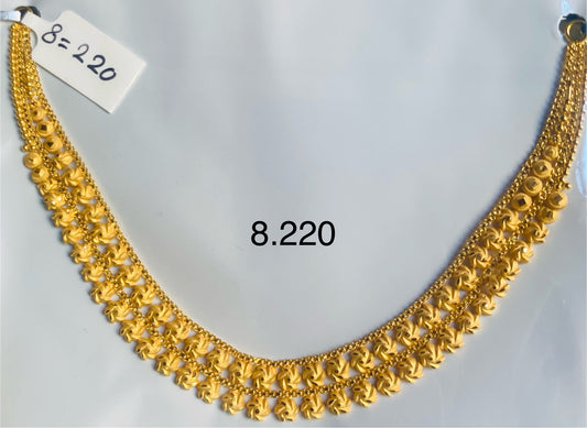 Short regular necklace 137