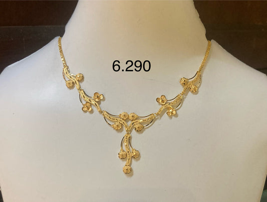 Short regular necklace 115