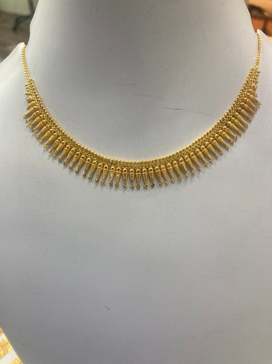 Short necklace 072
