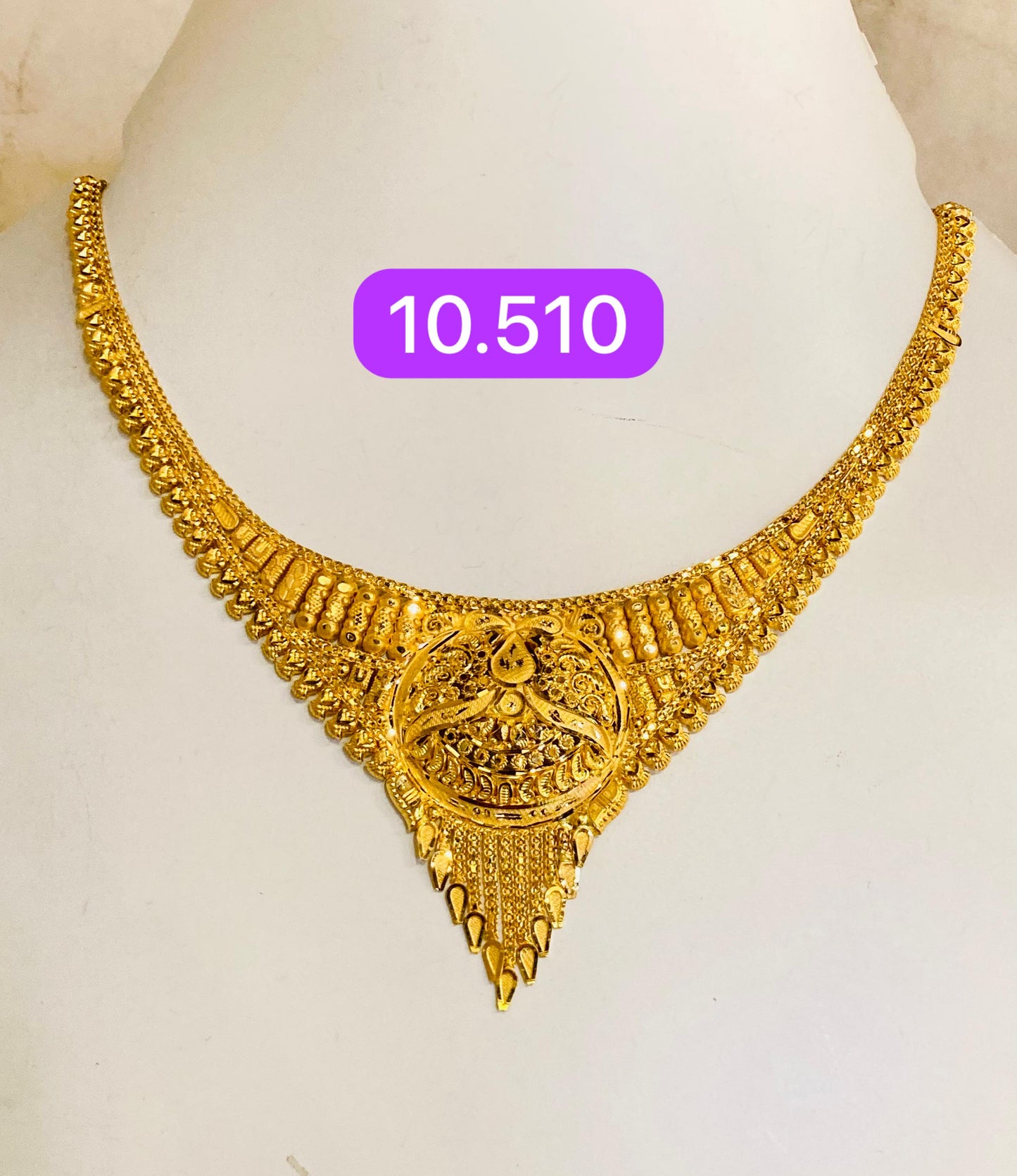 Short regular necklace 168