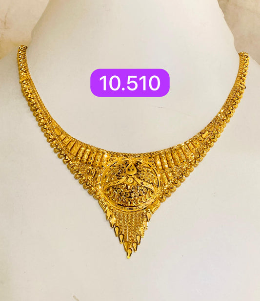 Short regular necklace 168