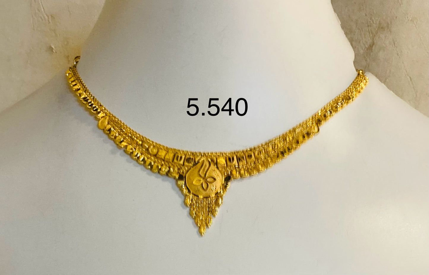 Short Regular Necklace 159