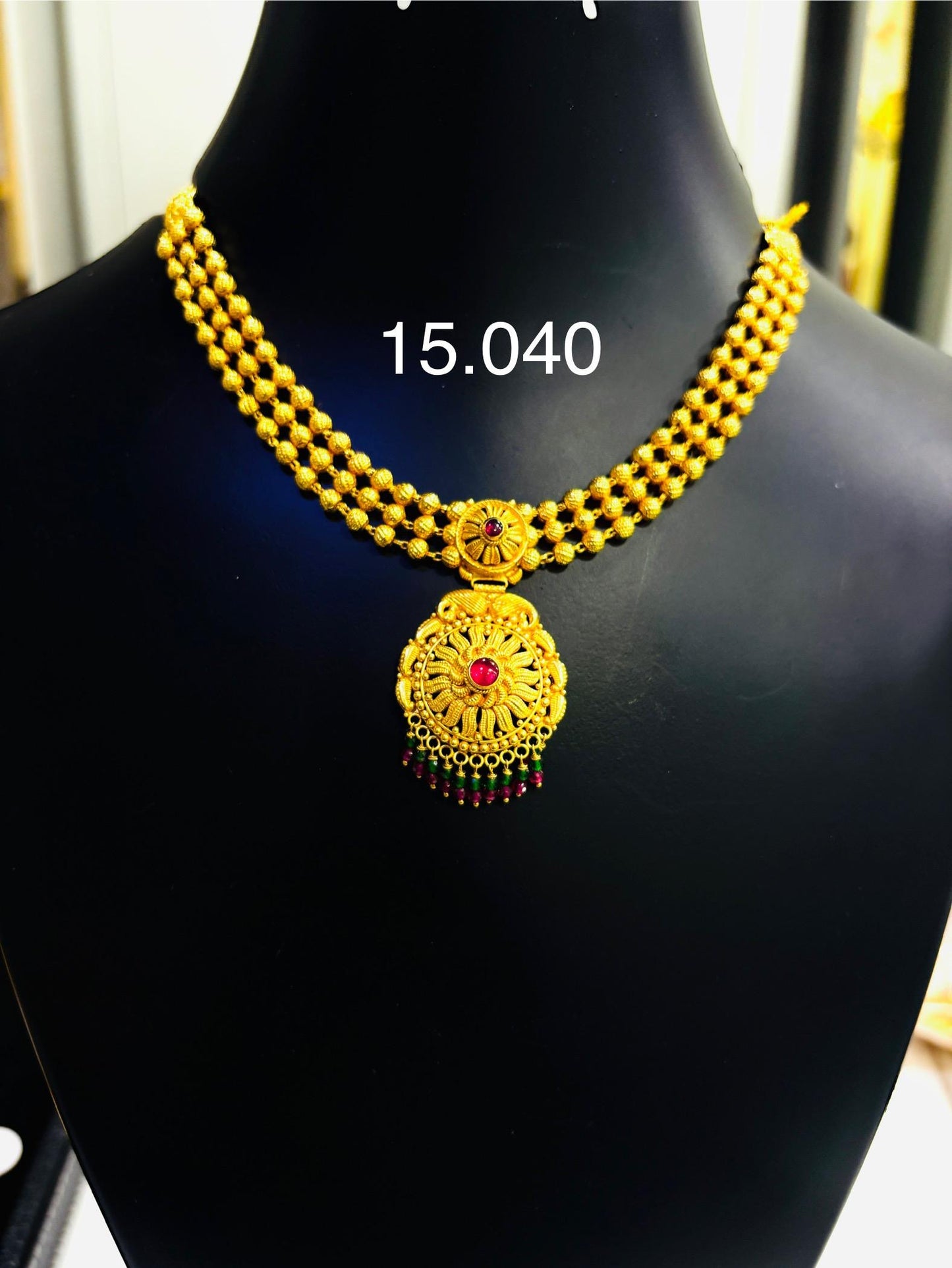 Temple Short Necklace 026