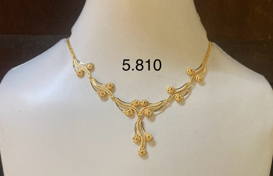 Short regular necklace 118