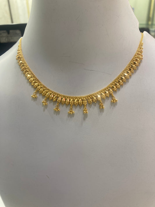 Short necklace 071
