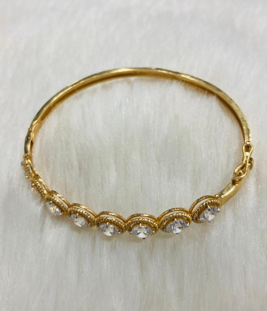 Ladies kada