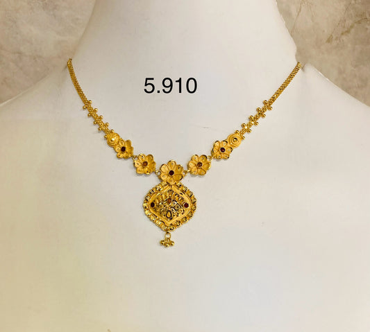 Short regular necklace 179