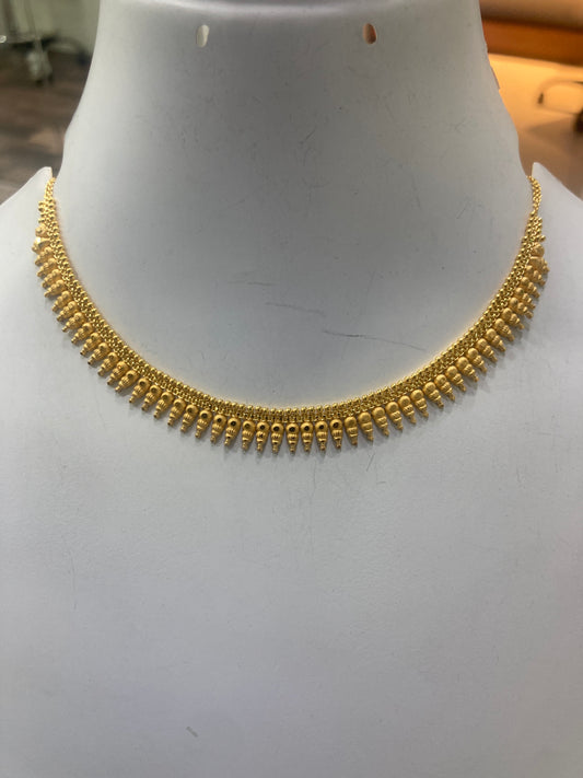 Short necklace 073