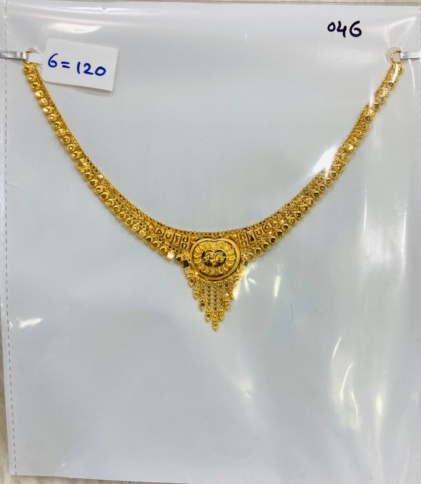 Short regular necklace 046