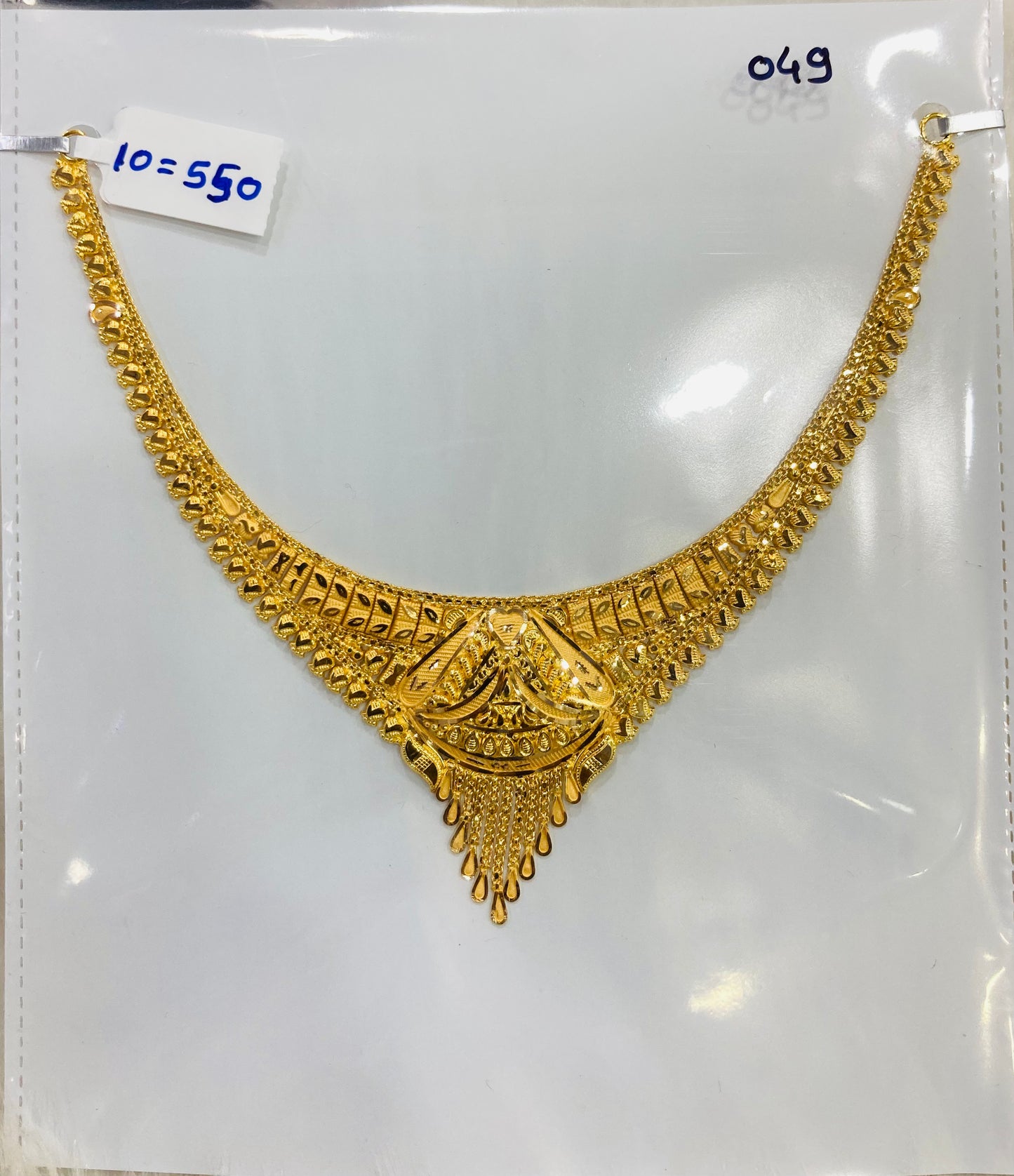 Short regular necklace 049