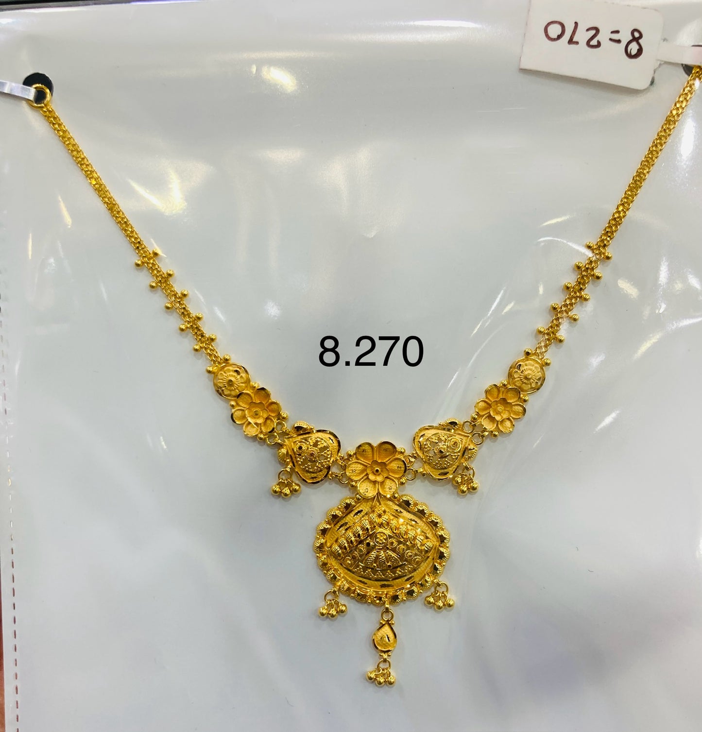 Short regular necklace 076