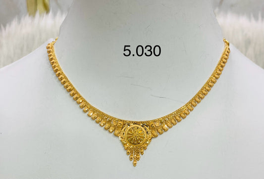 Short regular necklace 058
