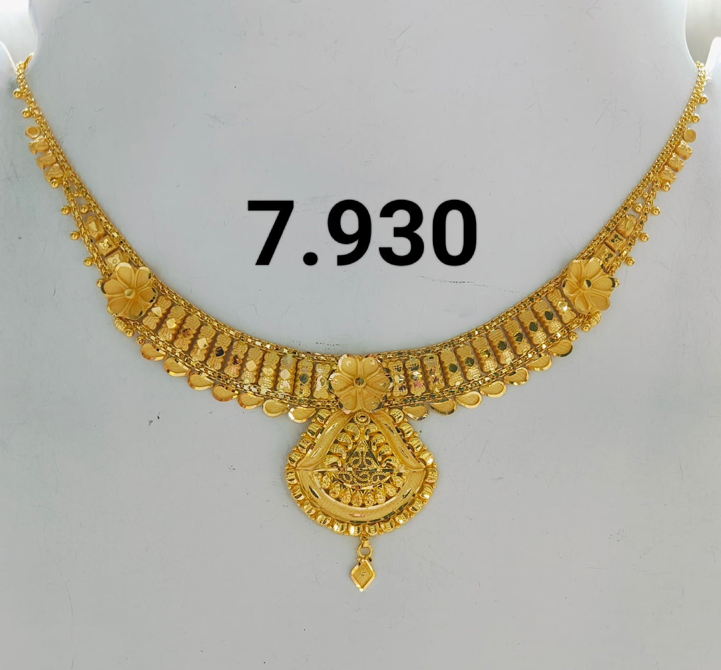 Short regular necklace 258