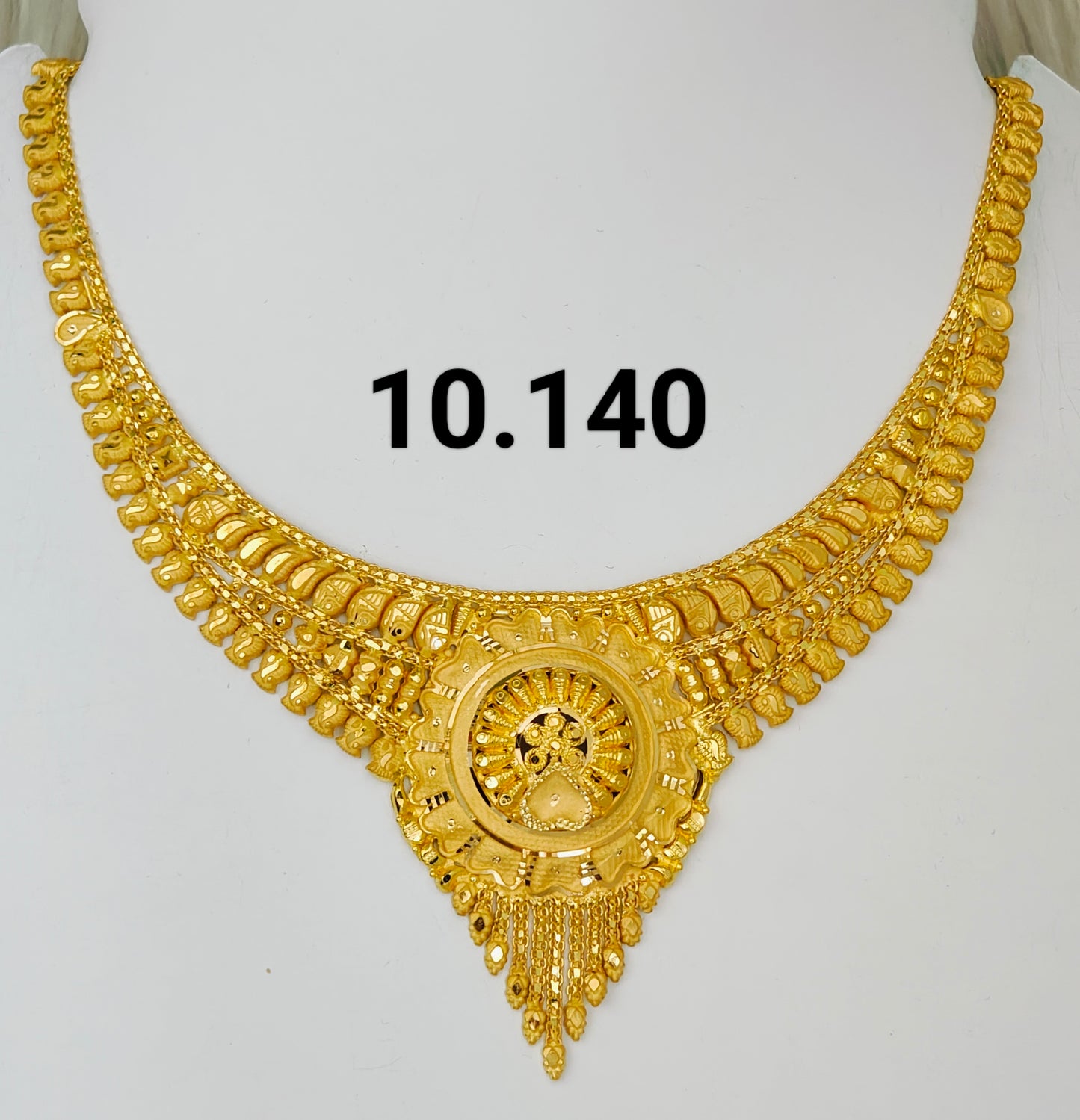 Short regular necklace 262