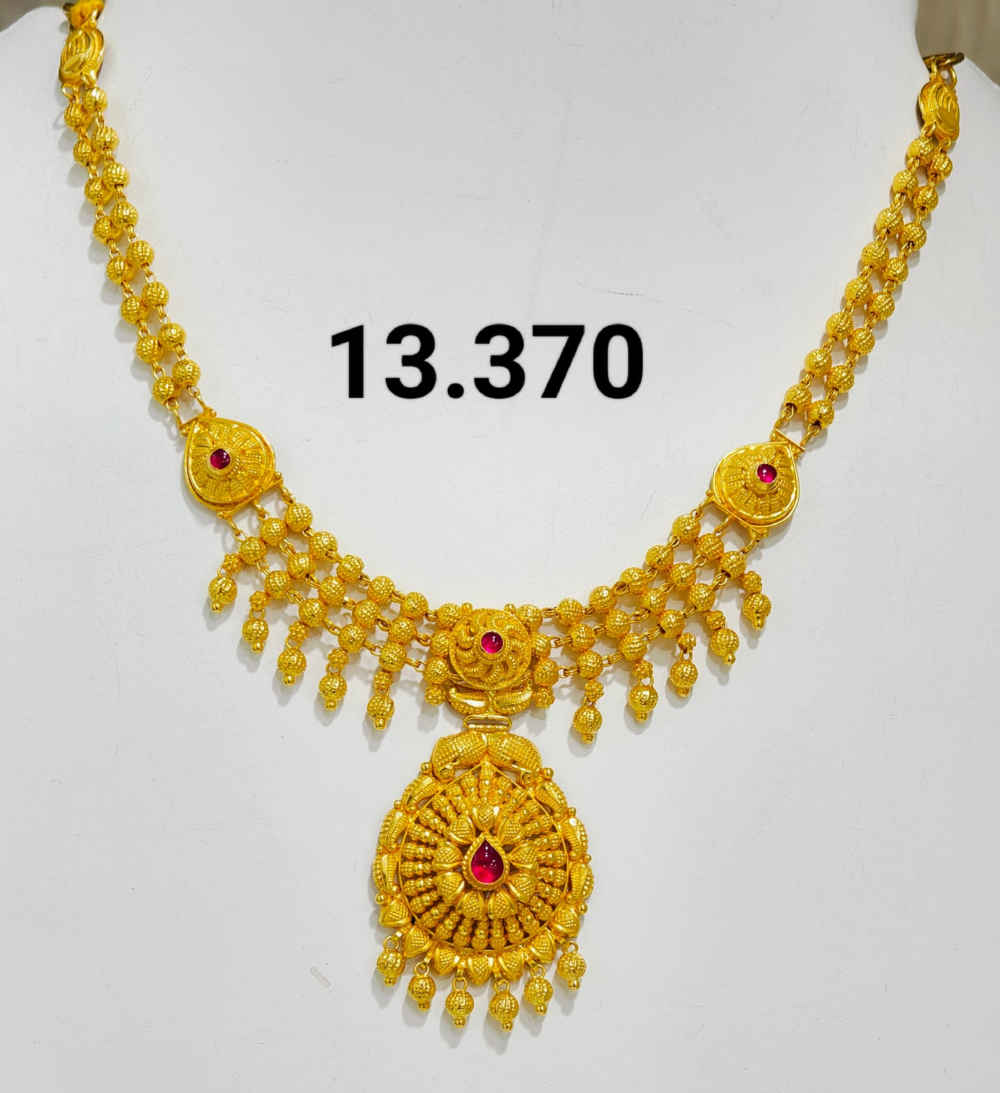 Temple short necklace 083