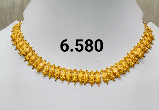 Short regular necklace 249