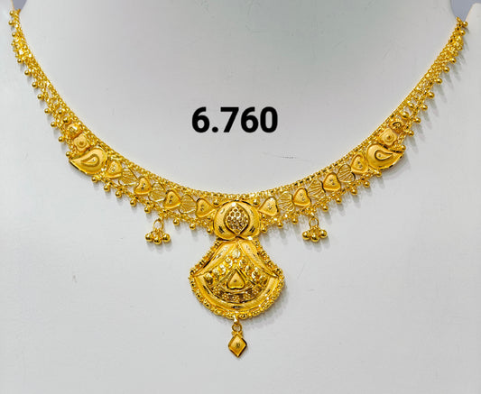 Short regular necklace 352