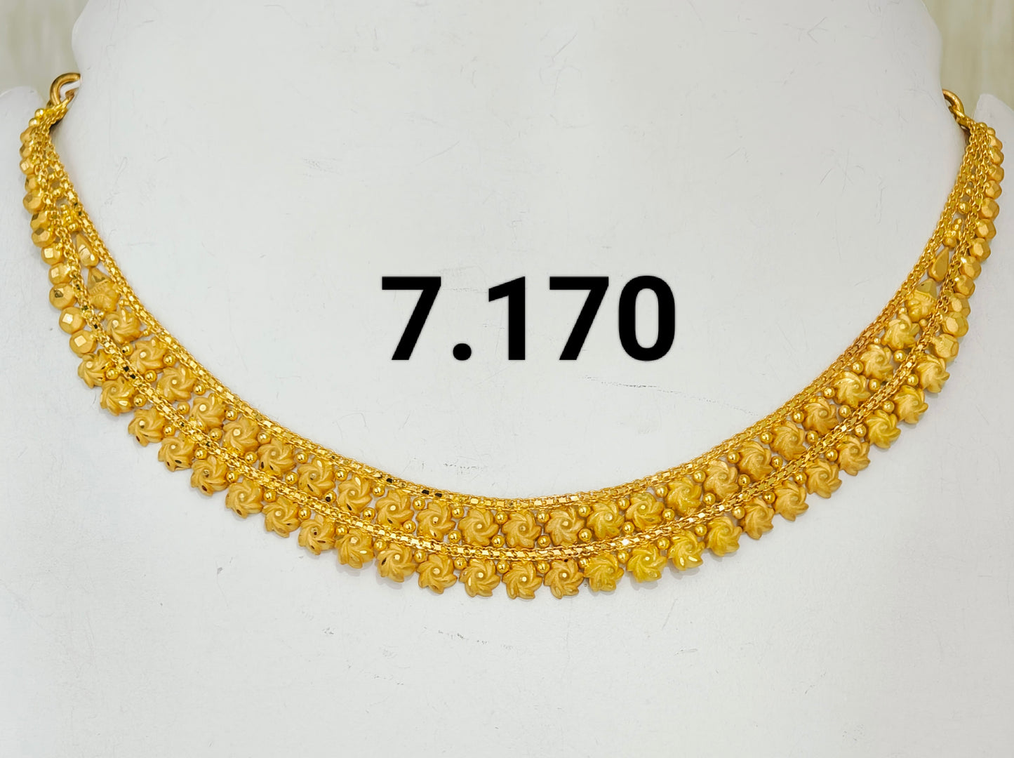 Short regular necklace 276