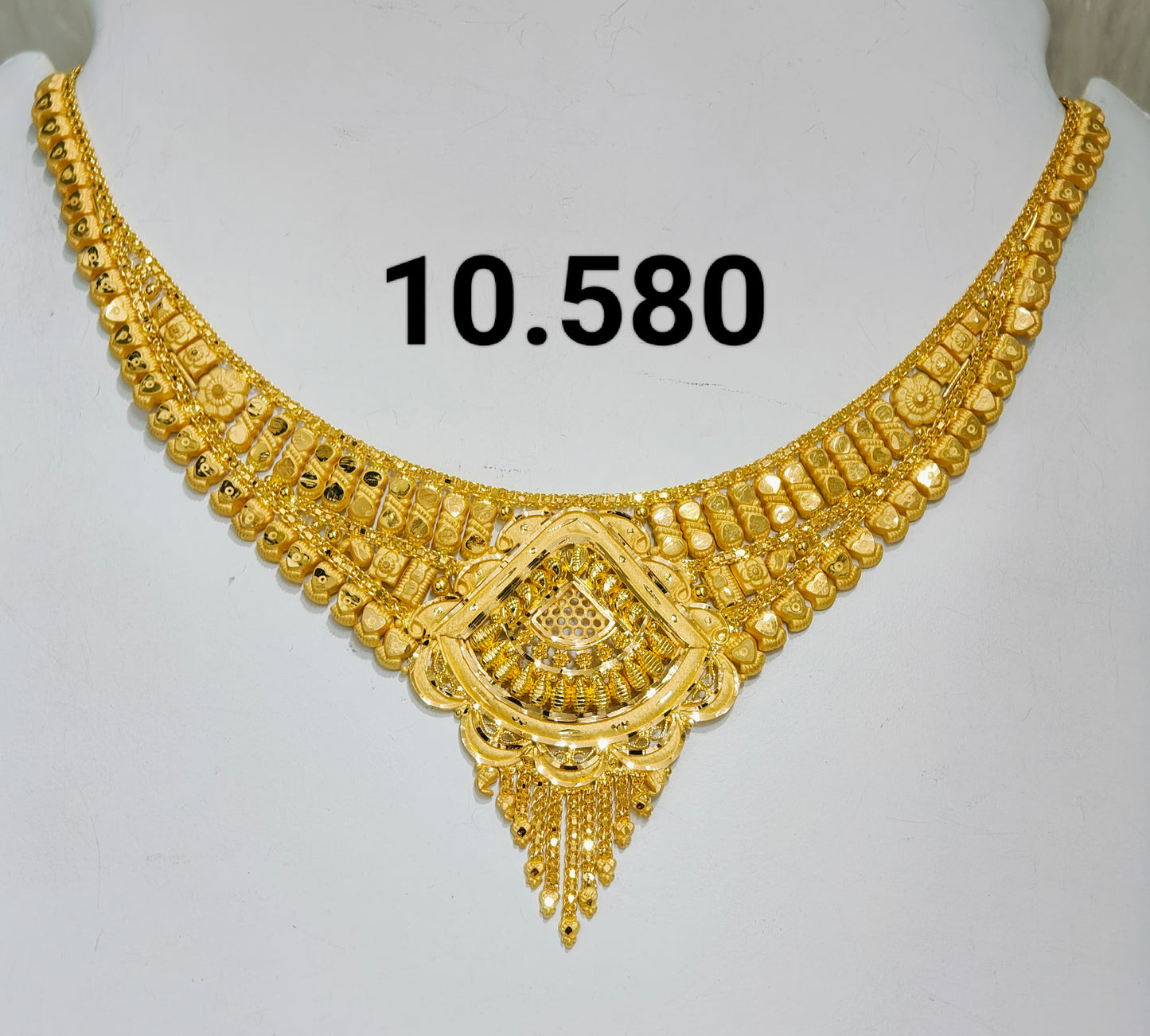 Short regular necklace 287