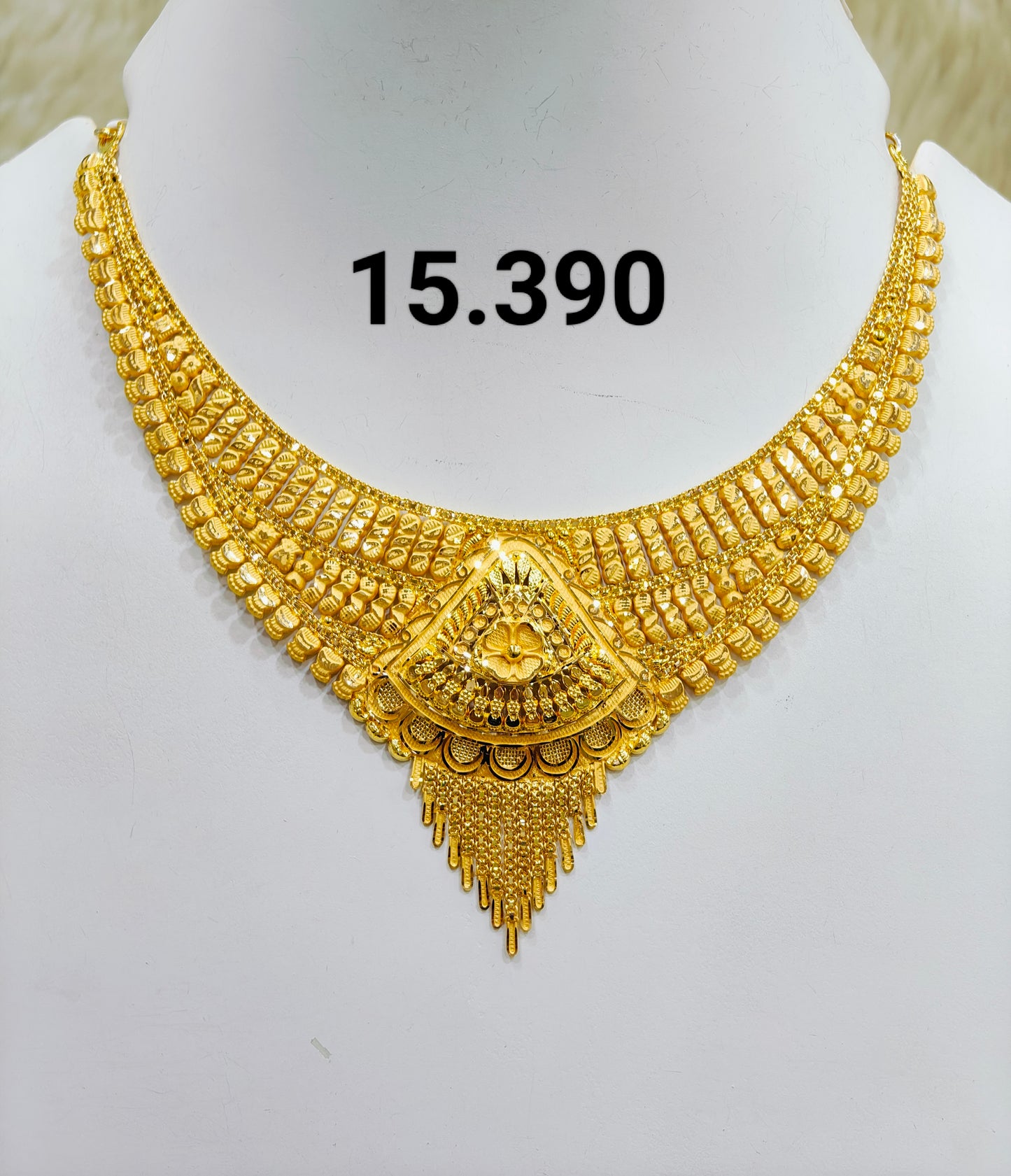 Short regular necklace 201