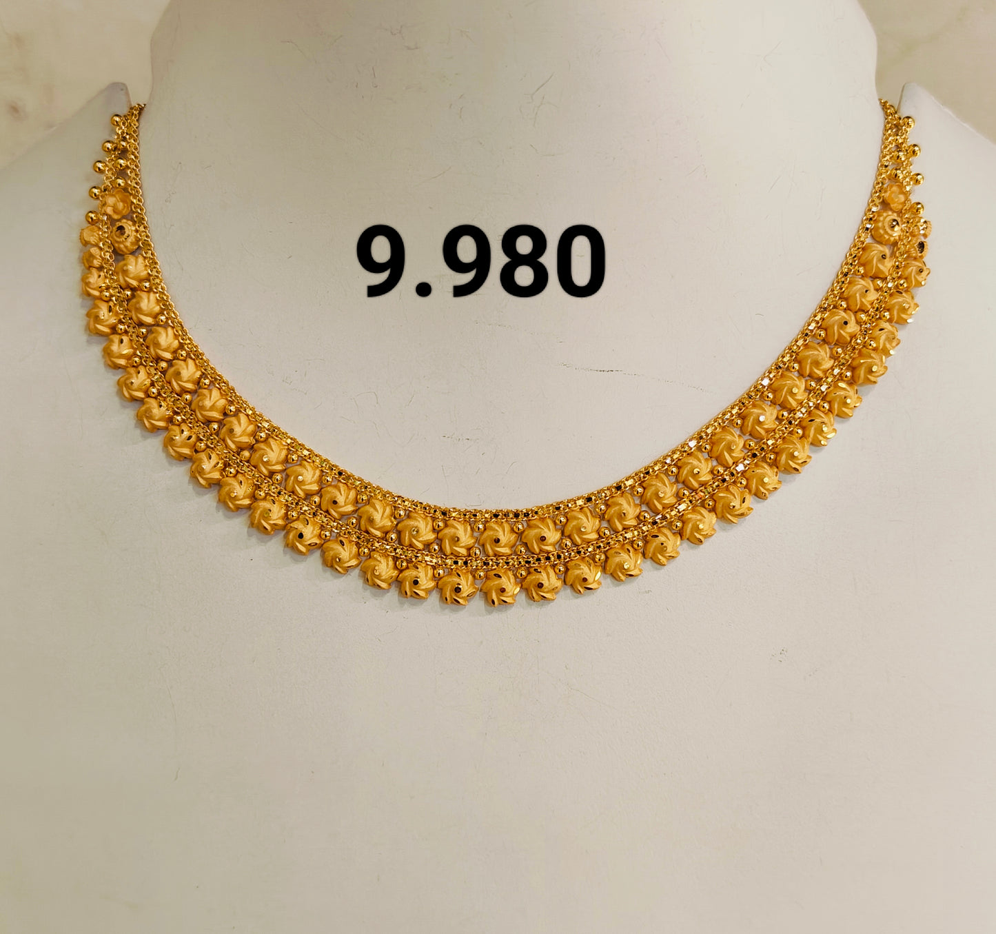 Short regular necklace 196